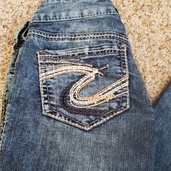 Silver Jeans - Picture 2 of 4